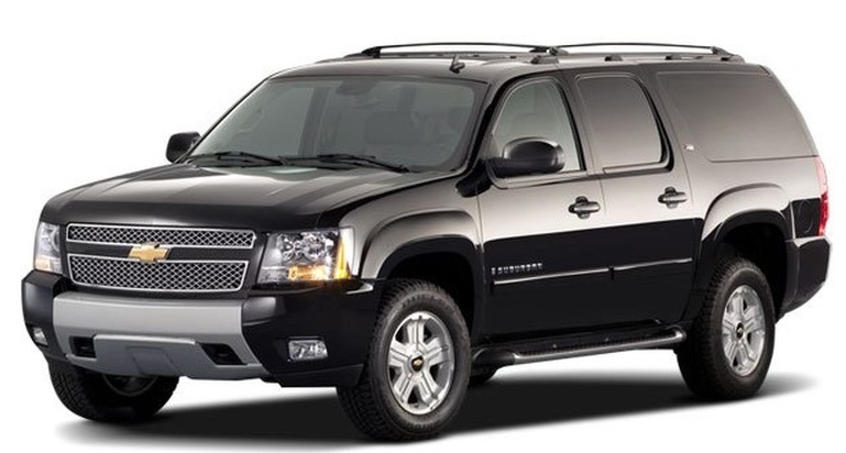 SUBURBAN (GMT 900) foto