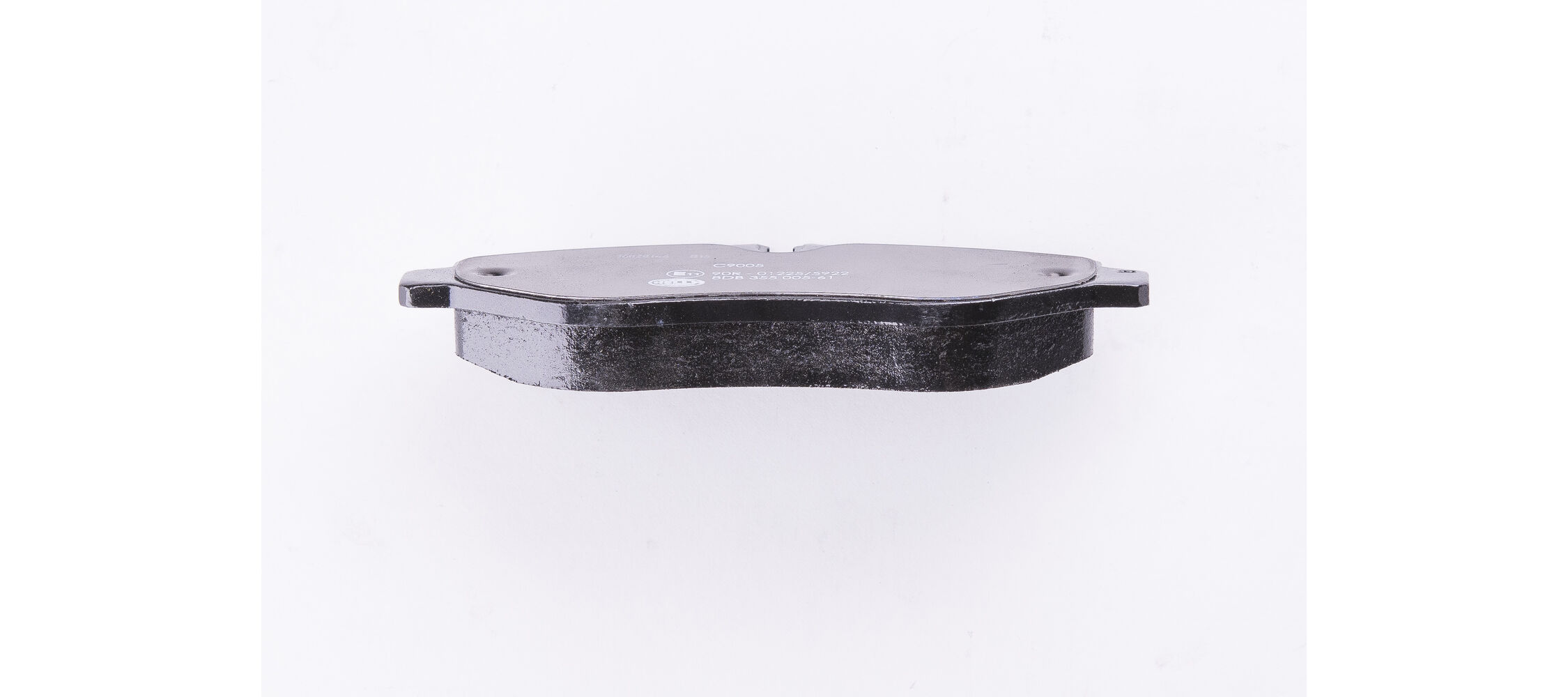 Brake Pad Set, disc brake - 8DB 355 005-611 HELLA