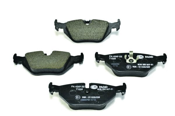 Комплект тормозных колодок, дисковый тормоз - 8DB 355 007-511 HELLA