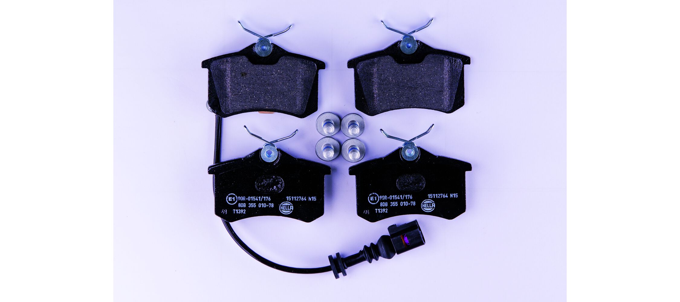 Brake Pad Set, disc brake - 8DB 355 010-781 HELLA