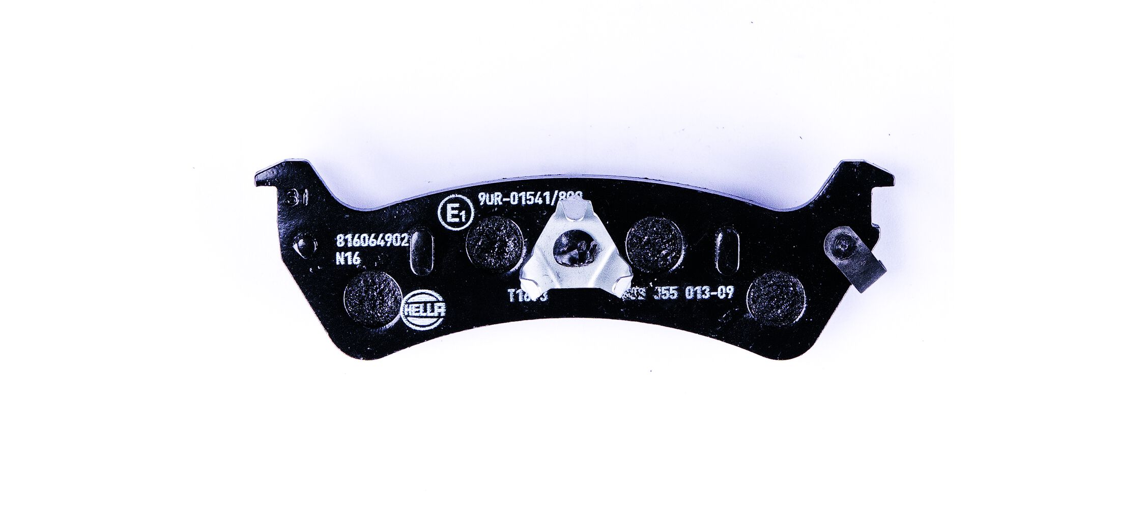 Brake Pad Set, disc brake - 8DB 355 013-091 HELLA