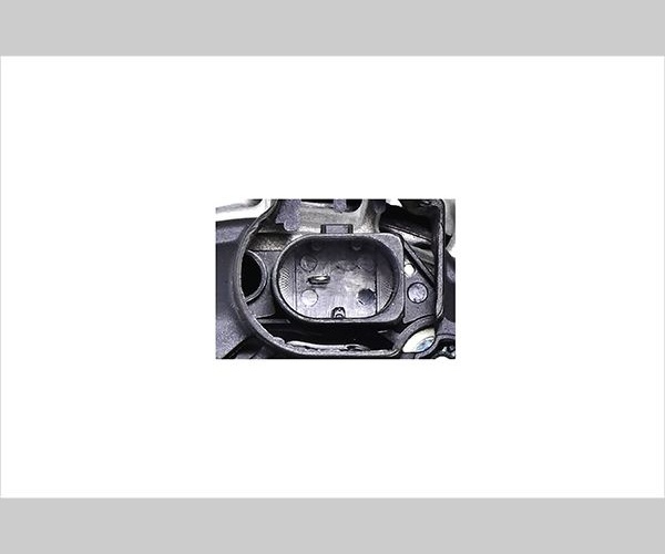 Alternator - 8EL 015 637-111 HELLA