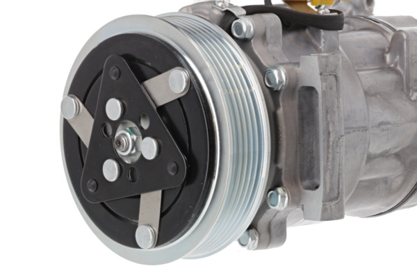 Compressor, air conditioning - 813206 VALEO