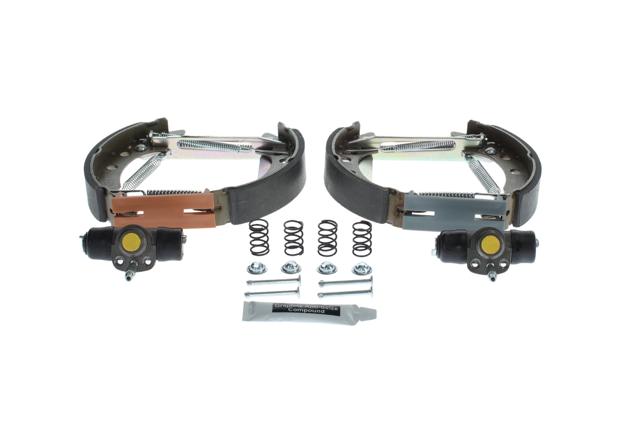 Brake Shoe Set - 0 204 114 053 BOSCH