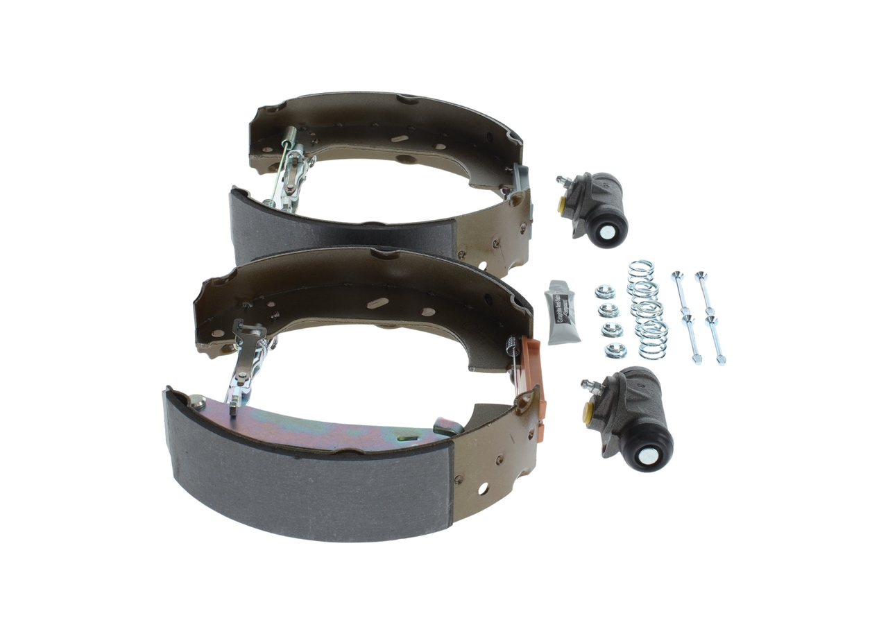 Brake Shoe Set - 0 204 114 112 BOSCH