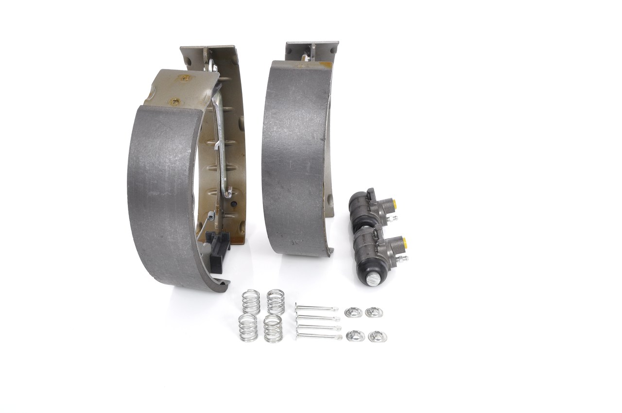 Brake Shoe Set - 0 204 114 194 BOSCH
