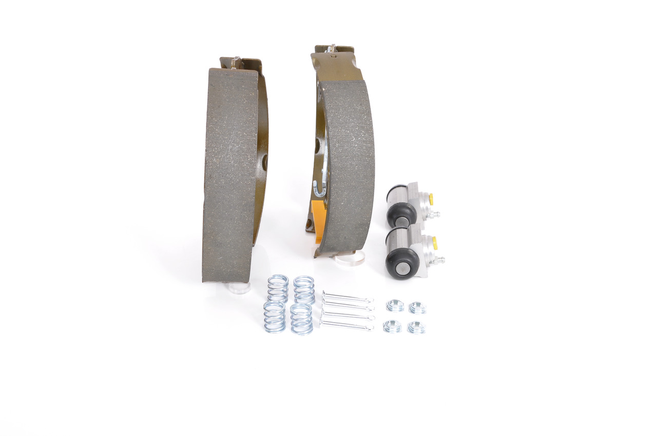 Brake Shoe Set - 0 204 114 197 BOSCH