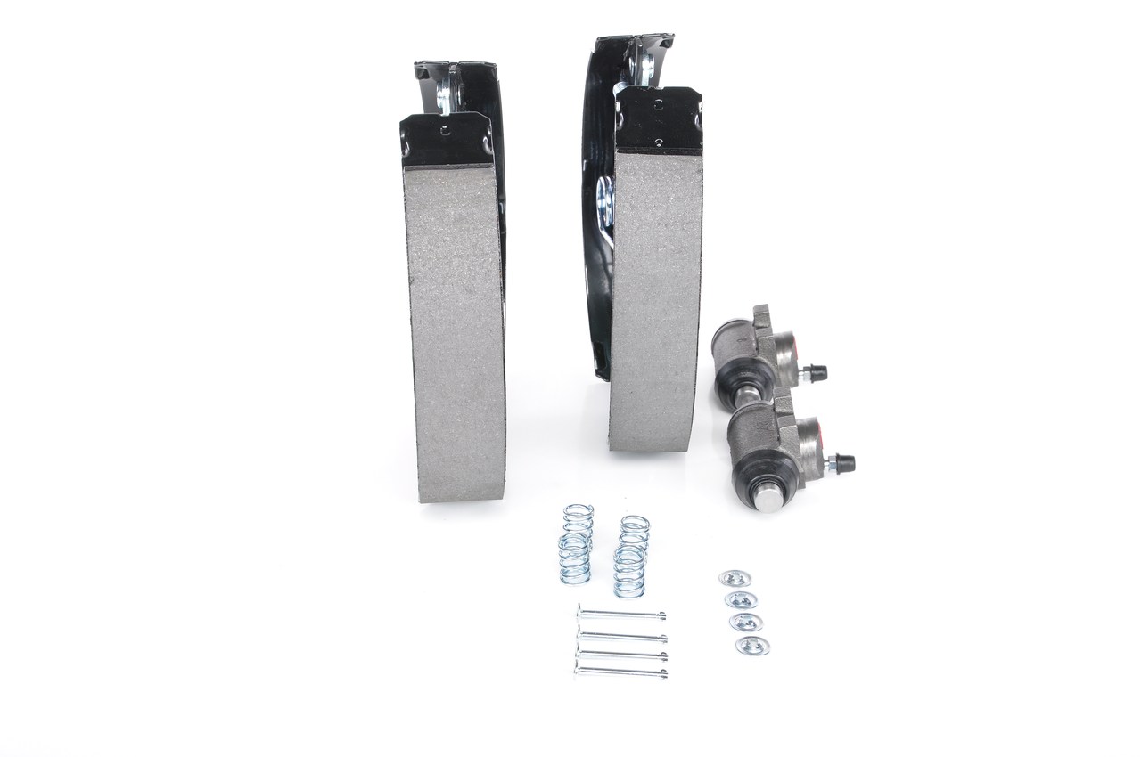Brake Shoe Set - 0 204 114 556 BOSCH
