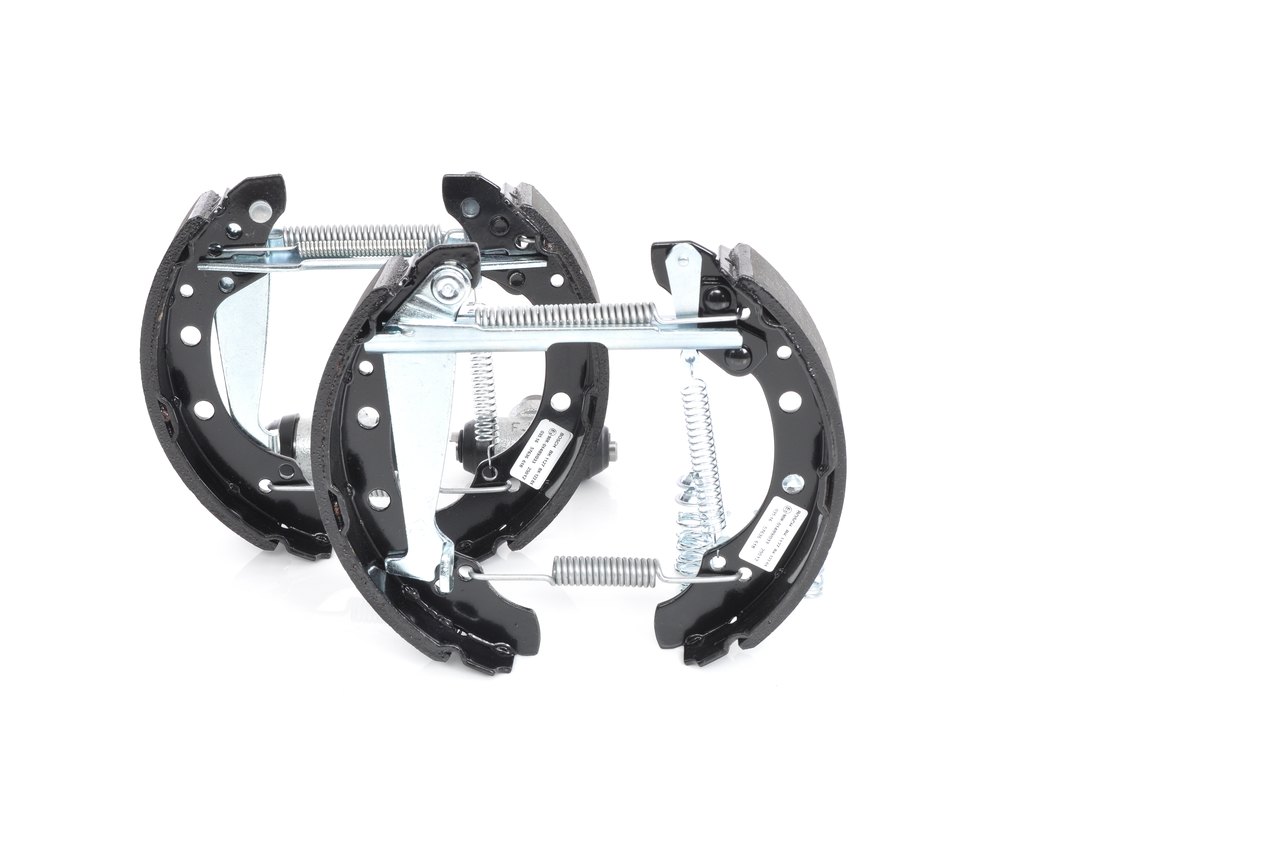 Brake Shoe Set - 0 204 114 577 BOSCH