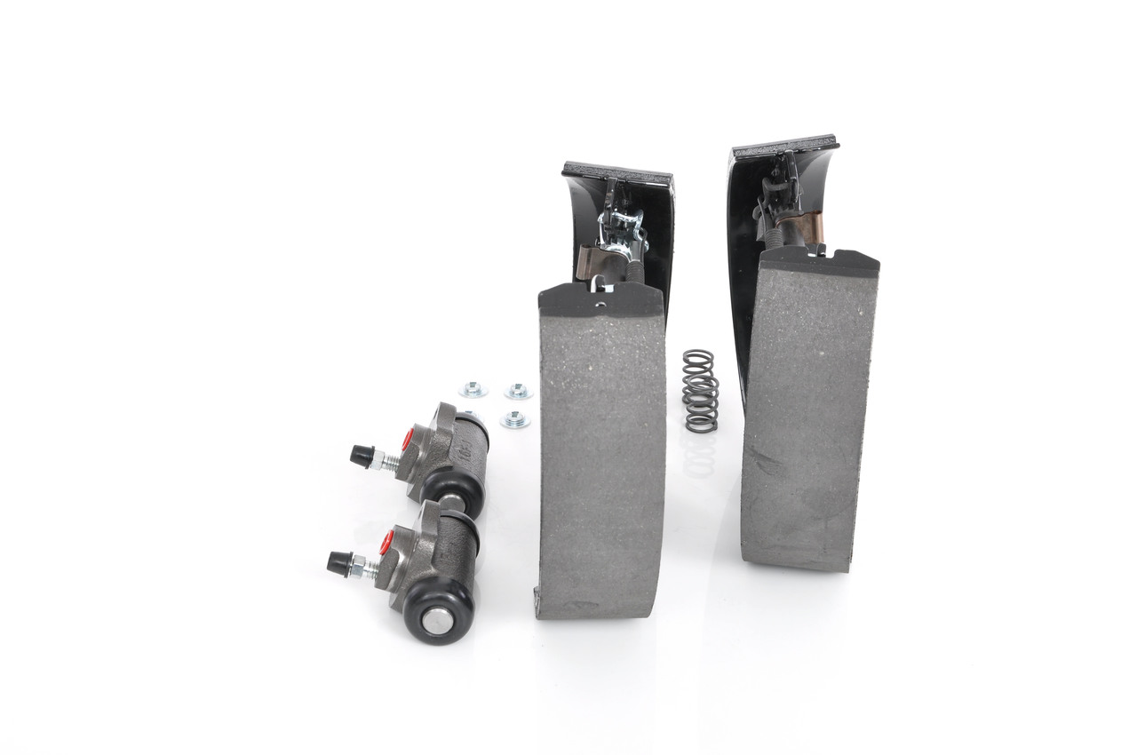 Brake Shoe Set - 0 204 114 582 BOSCH