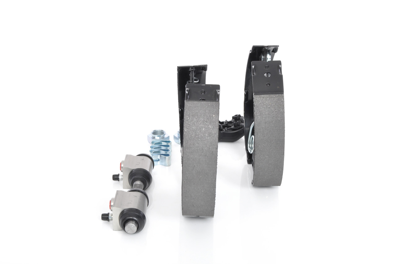 Brake Shoe Set - 0 204 114 613 BOSCH