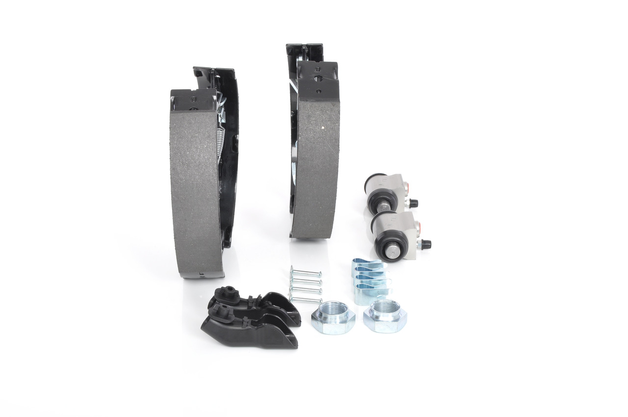 Brake Shoe Set - 0 204 114 613 BOSCH