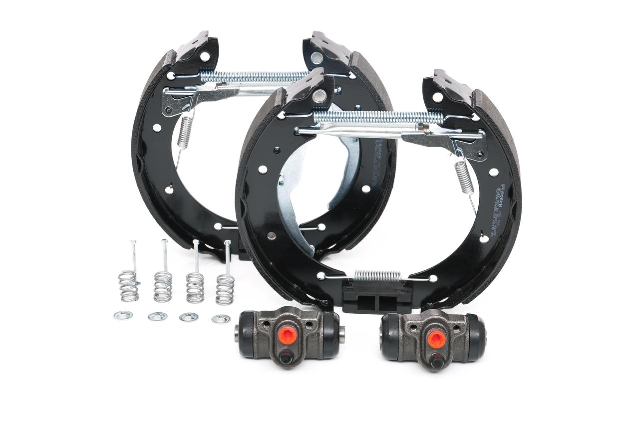 Brake Shoe Set - 0 204 114 631 BOSCH