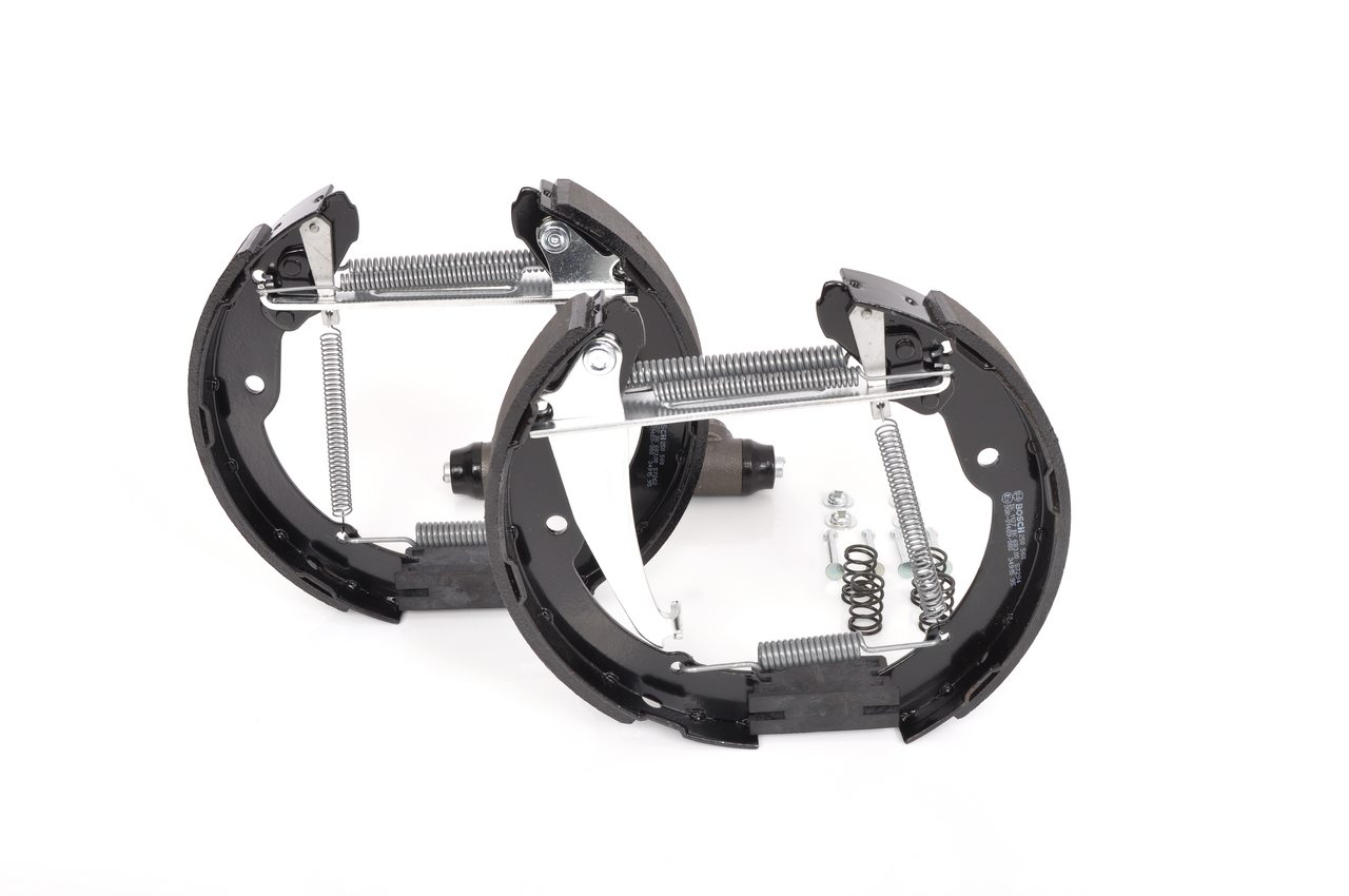 Brake Shoe Set - 0 204 114 632 BOSCH