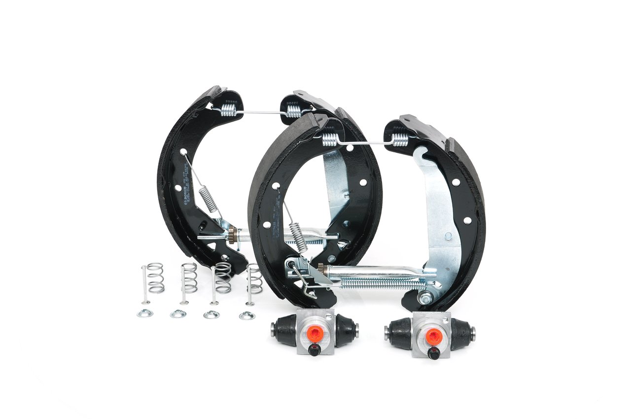 Brake Shoe Set - 0 204 114 633 BOSCH
