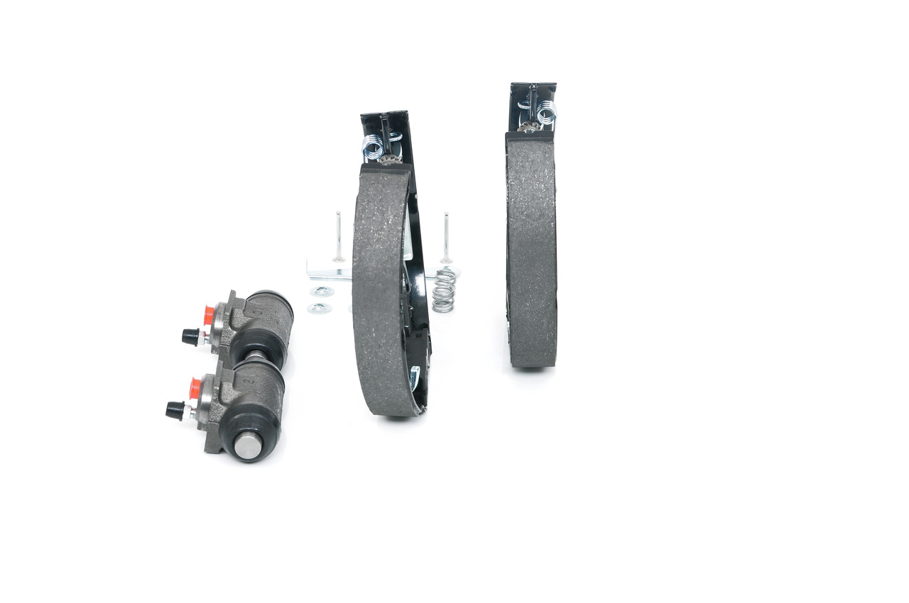 Brake Shoe Set - 0 204 114 640 BOSCH