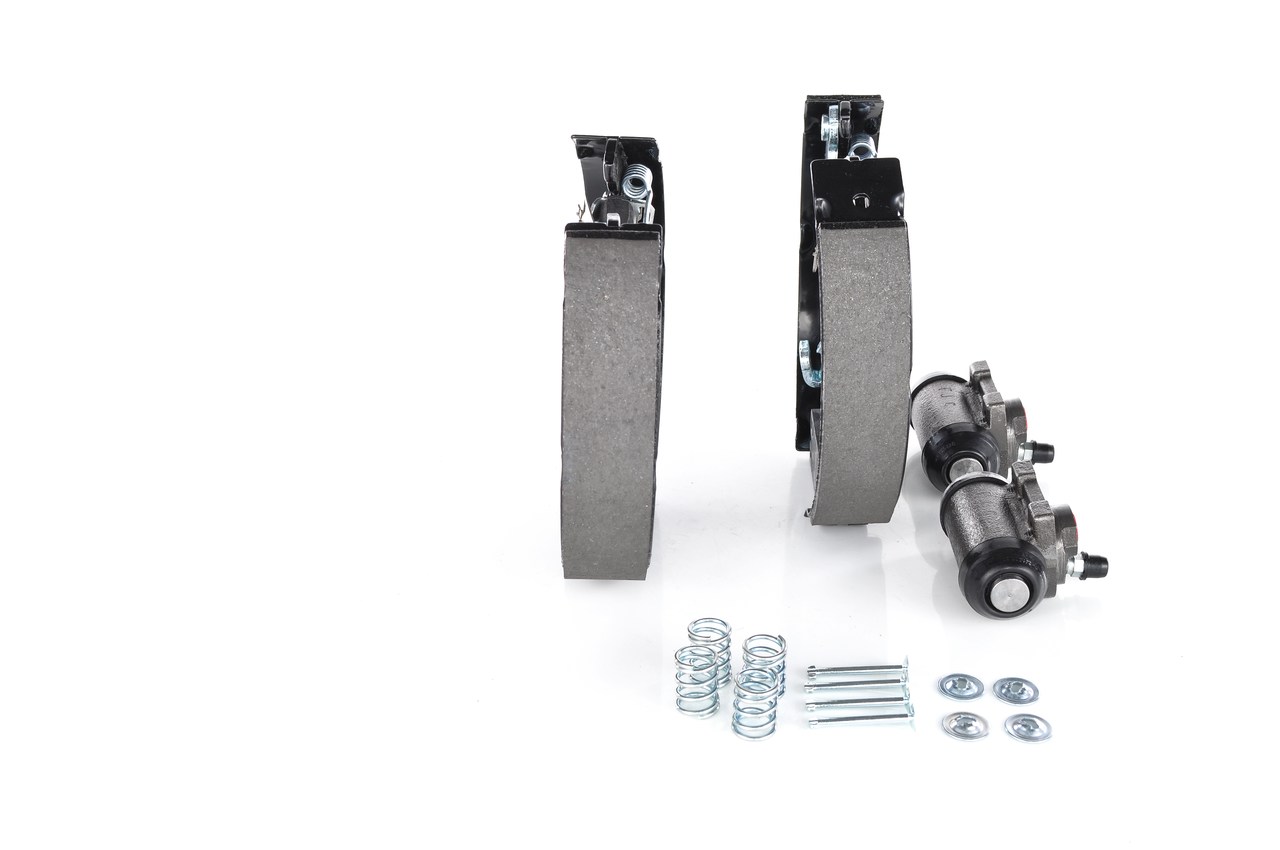 Brake Shoe Set - 0 204 114 645 BOSCH