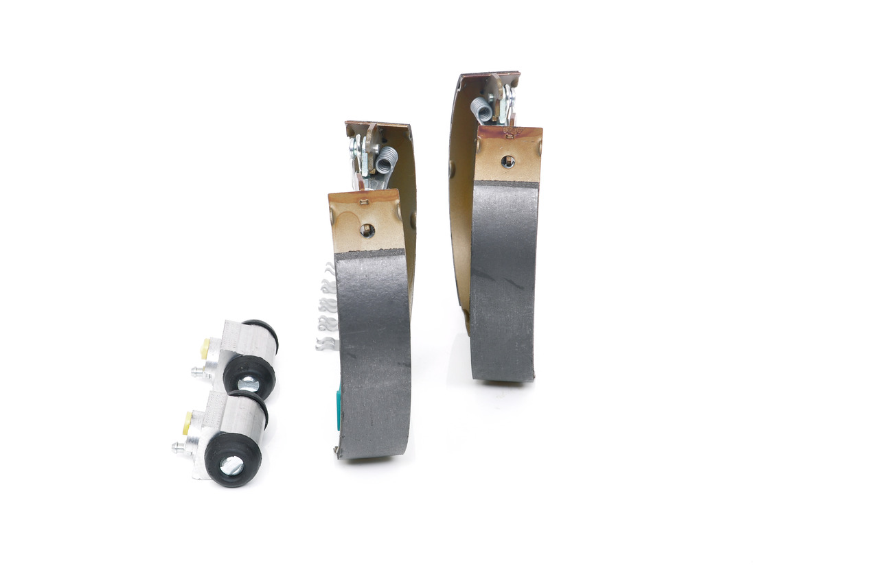 Brake Shoe Set - 0 204 114 668 BOSCH