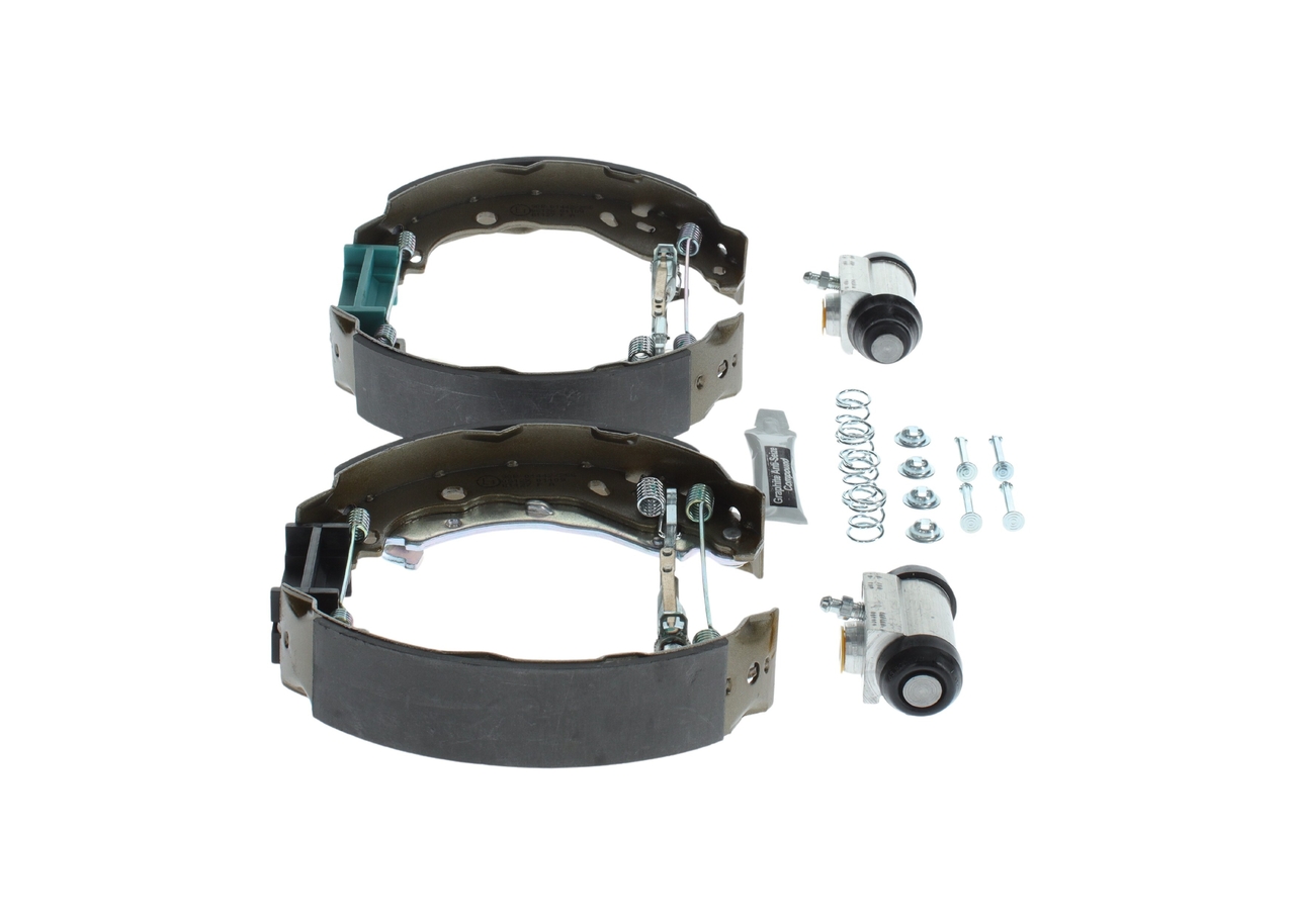 Brake Shoe Set - 0 204 114 680 BOSCH