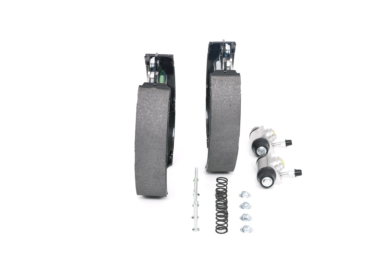 Brake Shoe Set - 0 204 114 682 BOSCH