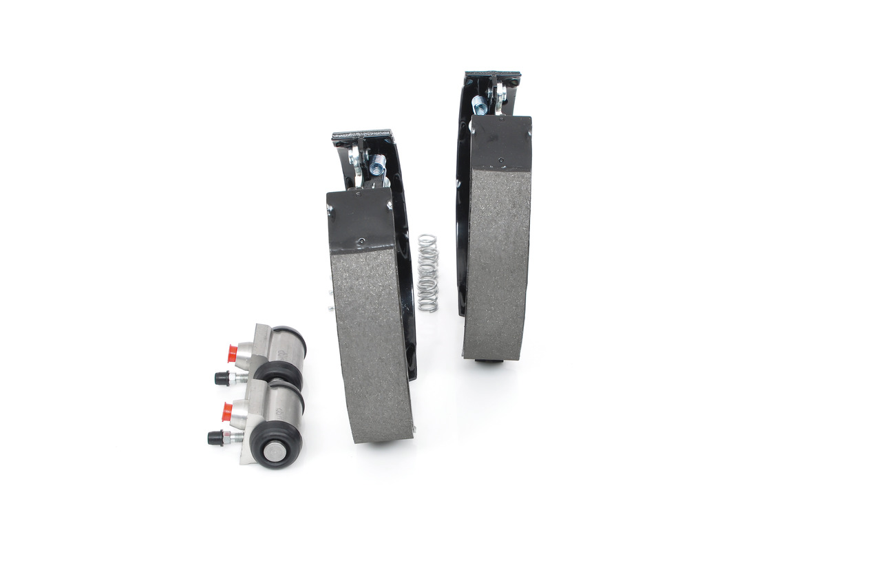Brake Shoe Set - 0 204 114 685 BOSCH