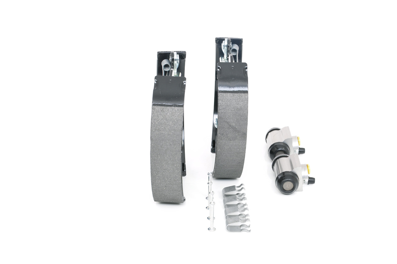 Brake Shoe Set - 0 204 114 692 BOSCH