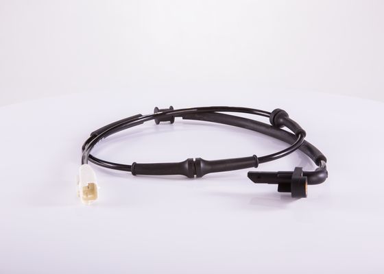 Sensor, wheel speed - 0 265 007 883 BOSCH