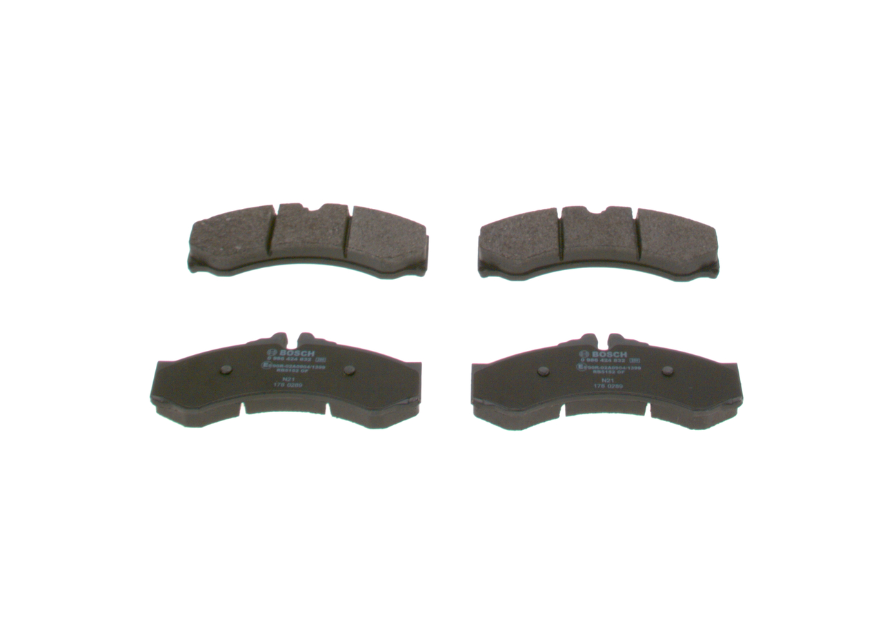 Brake Pad Set, disc brake - 0 986 424 832 BOSCH