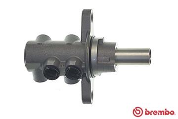 Cilindro maestro del freno - M 23 136 BREMBO