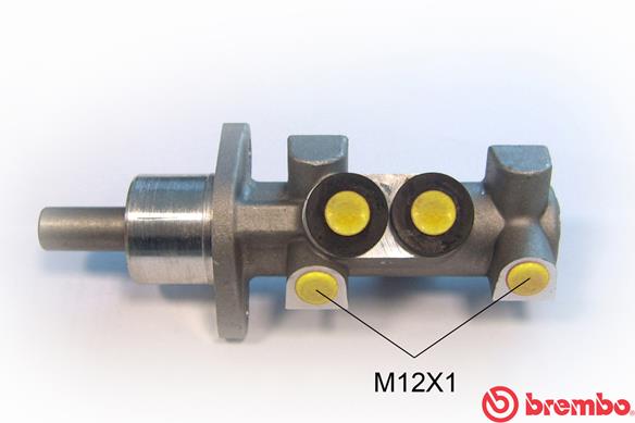 Cilindro maestro del freno - M 85 045 BREMBO