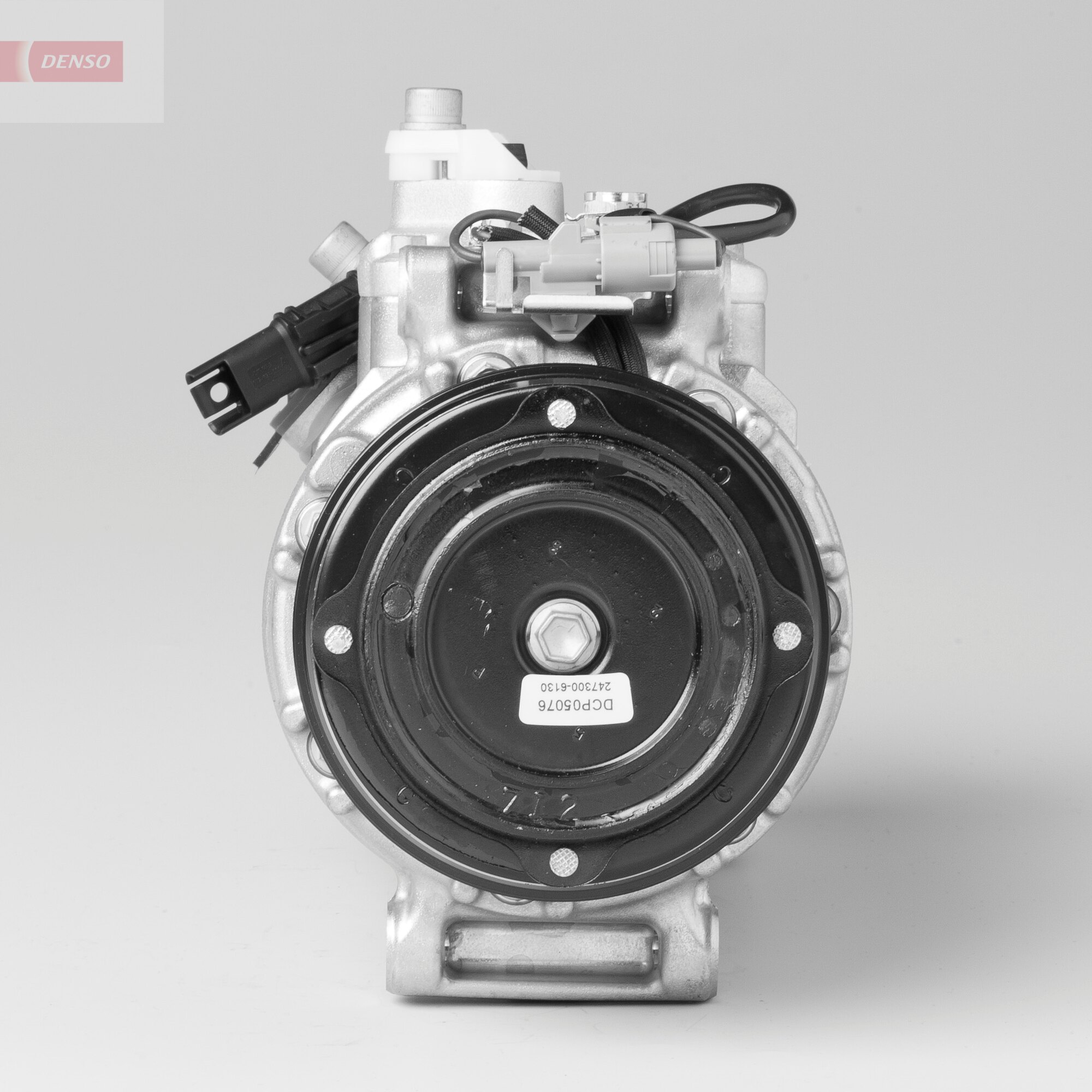 Compressor, air conditioning - DCP05076 DENSO