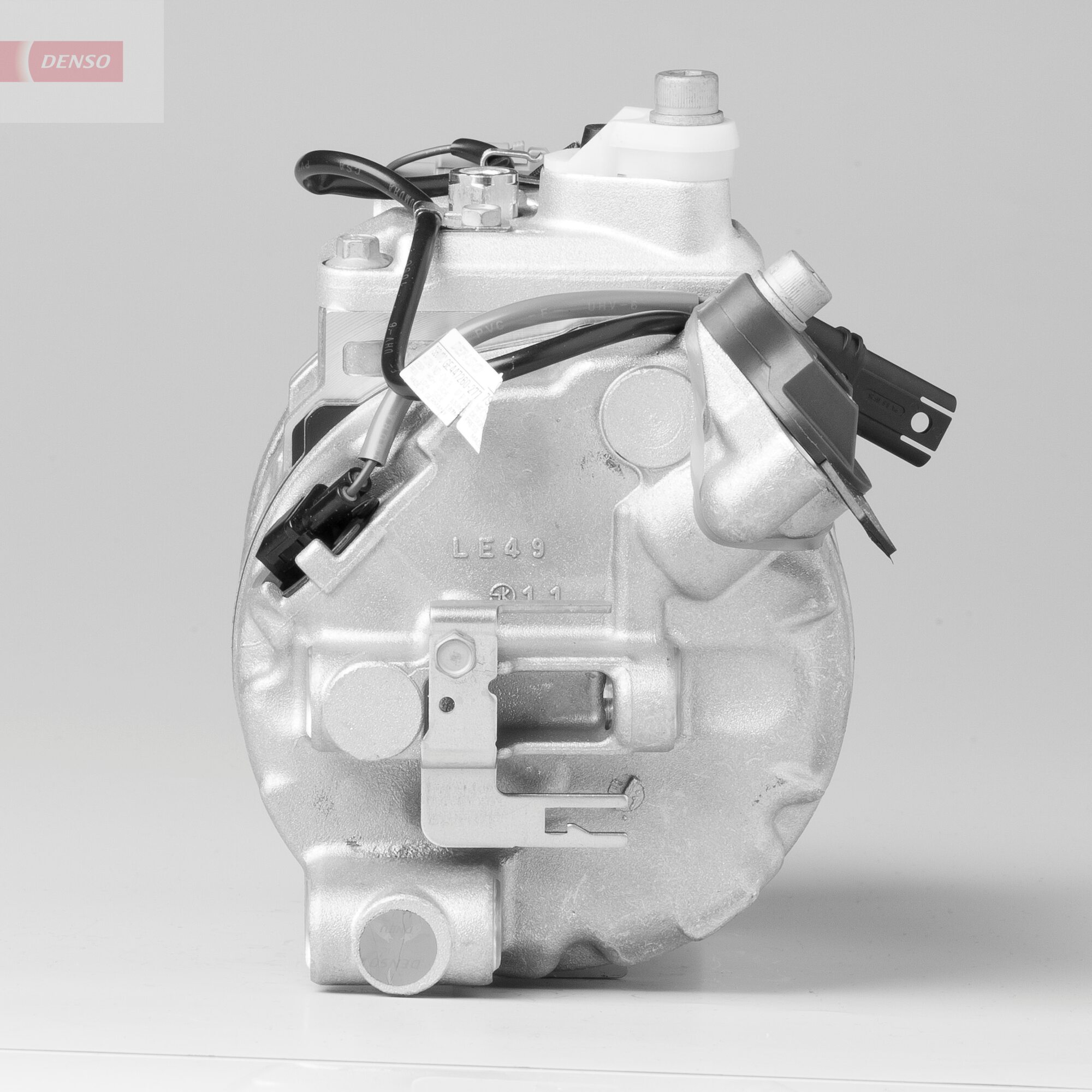 Compressor, air conditioning - DCP05076 DENSO