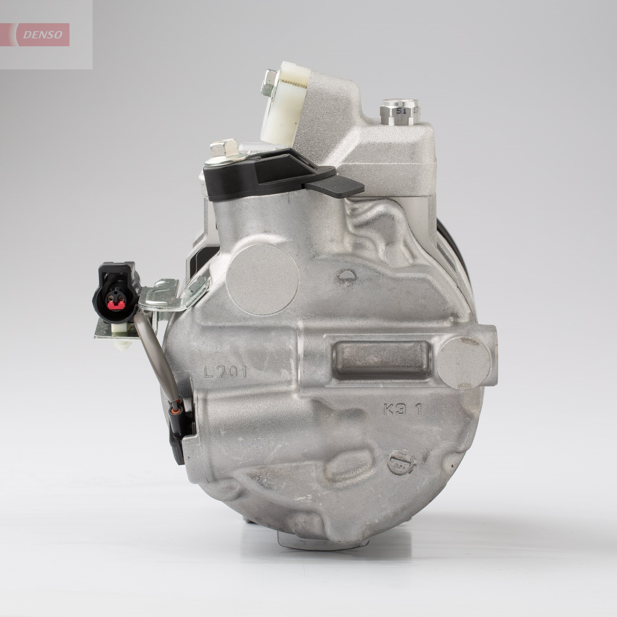 Compressor, air conditioning - DCP11012 DENSO