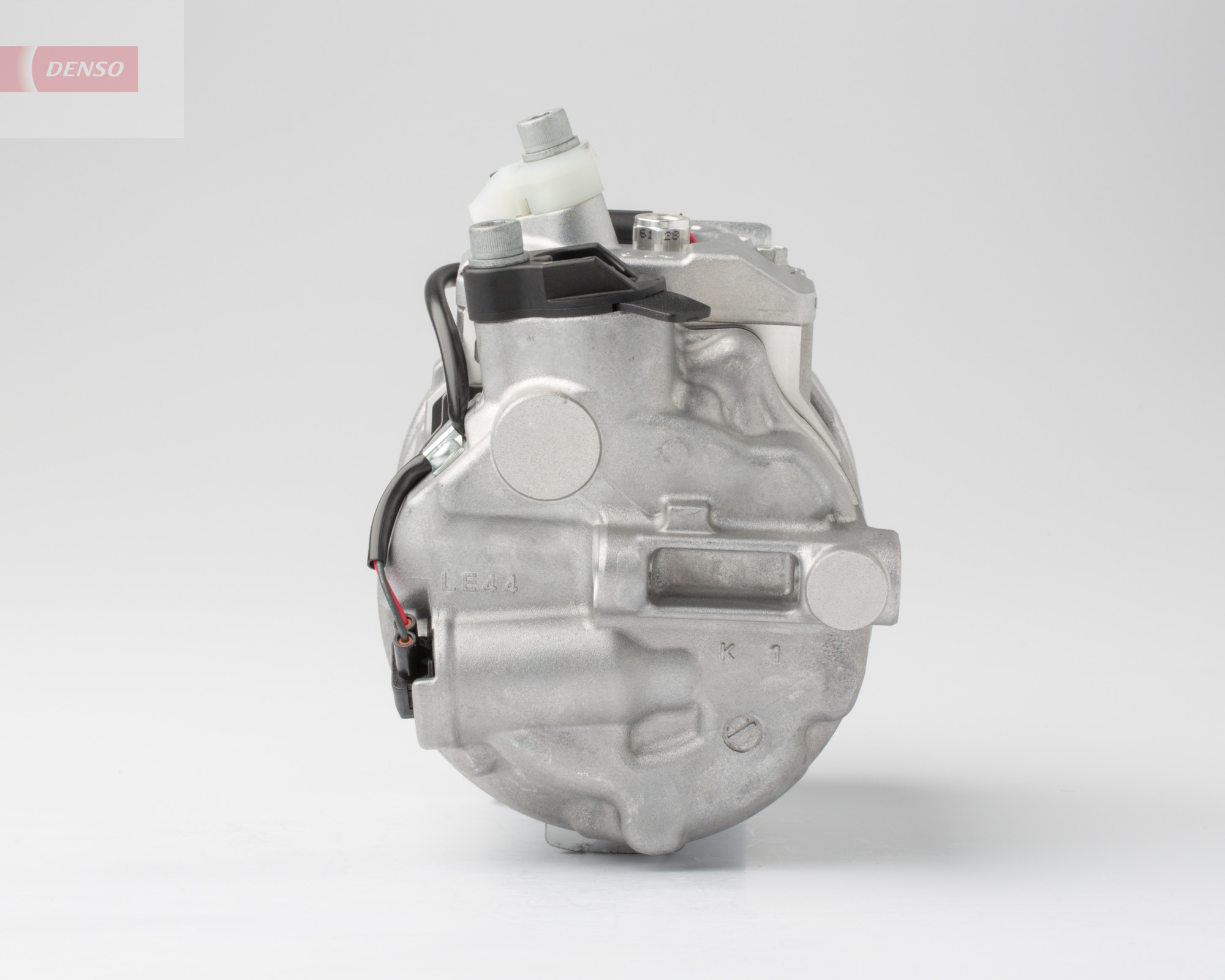 Compressor, air conditioning - DCP17062 DENSO