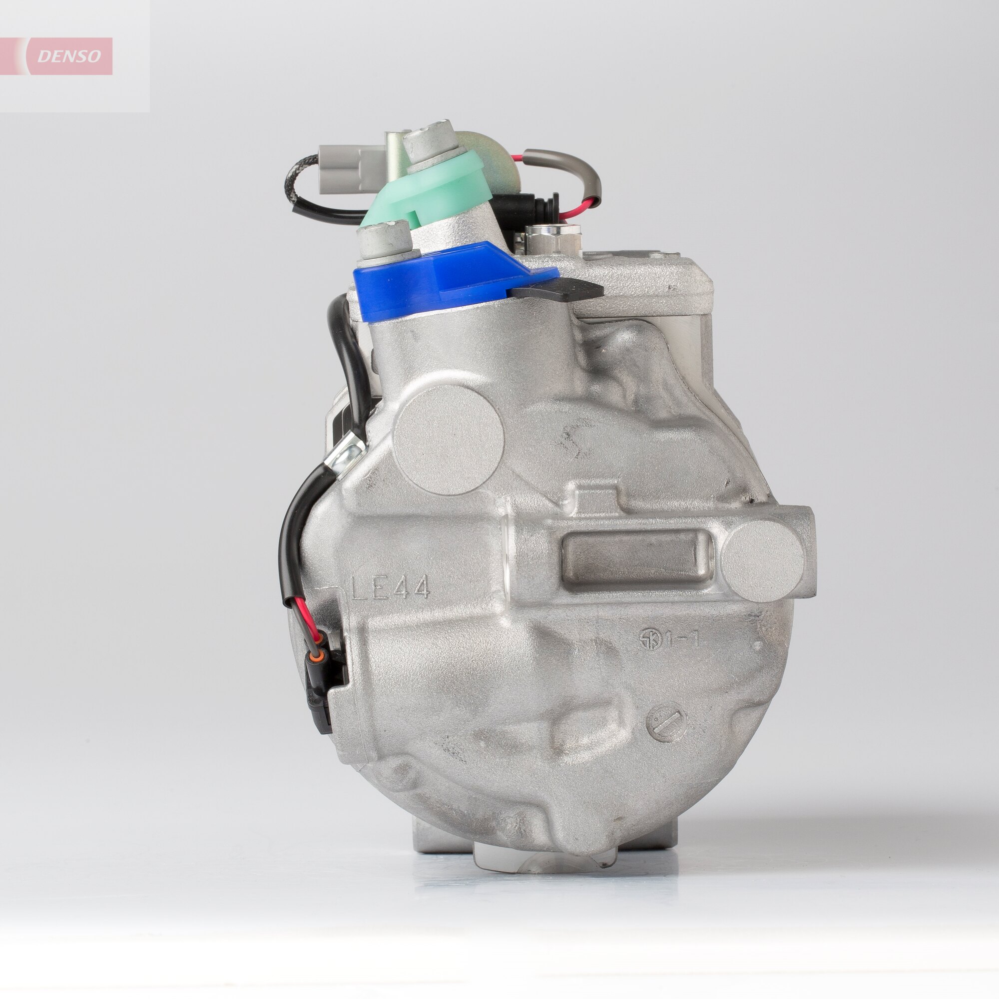 Compressor, air conditioning - DCP17151 DENSO