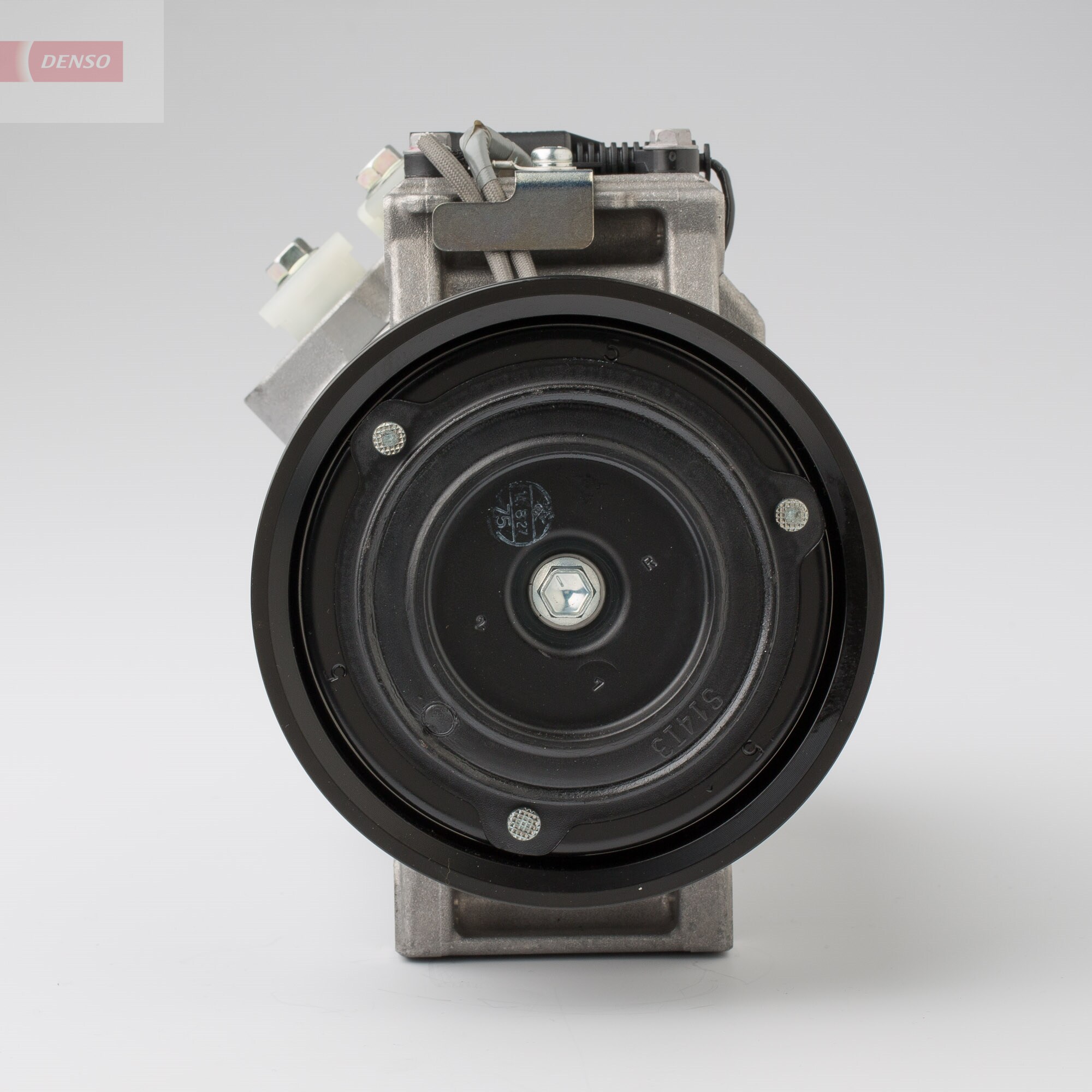 Compressor, air conditioning - DCP32067 DENSO
