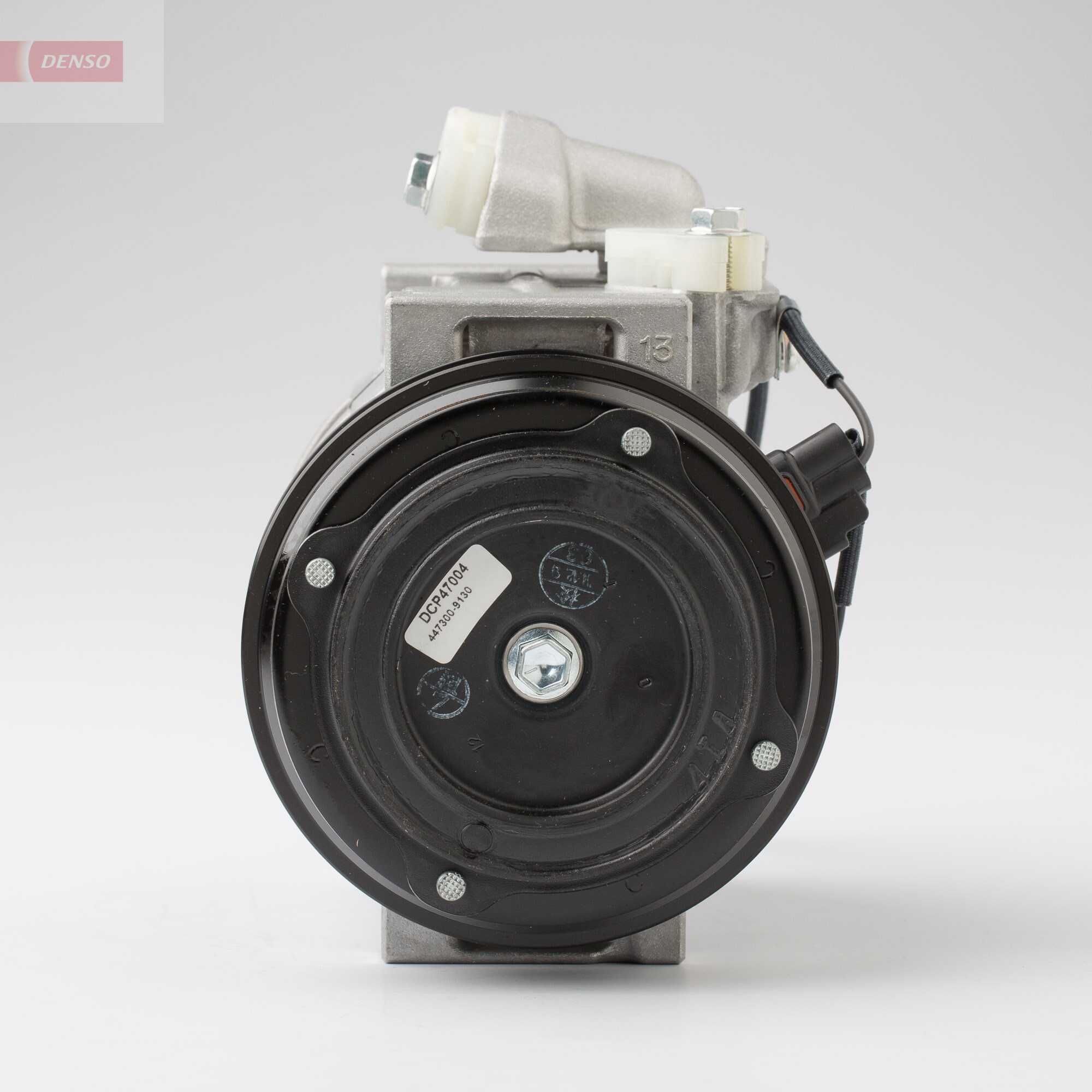 Compressor, air conditioning - DCP47004 DENSO