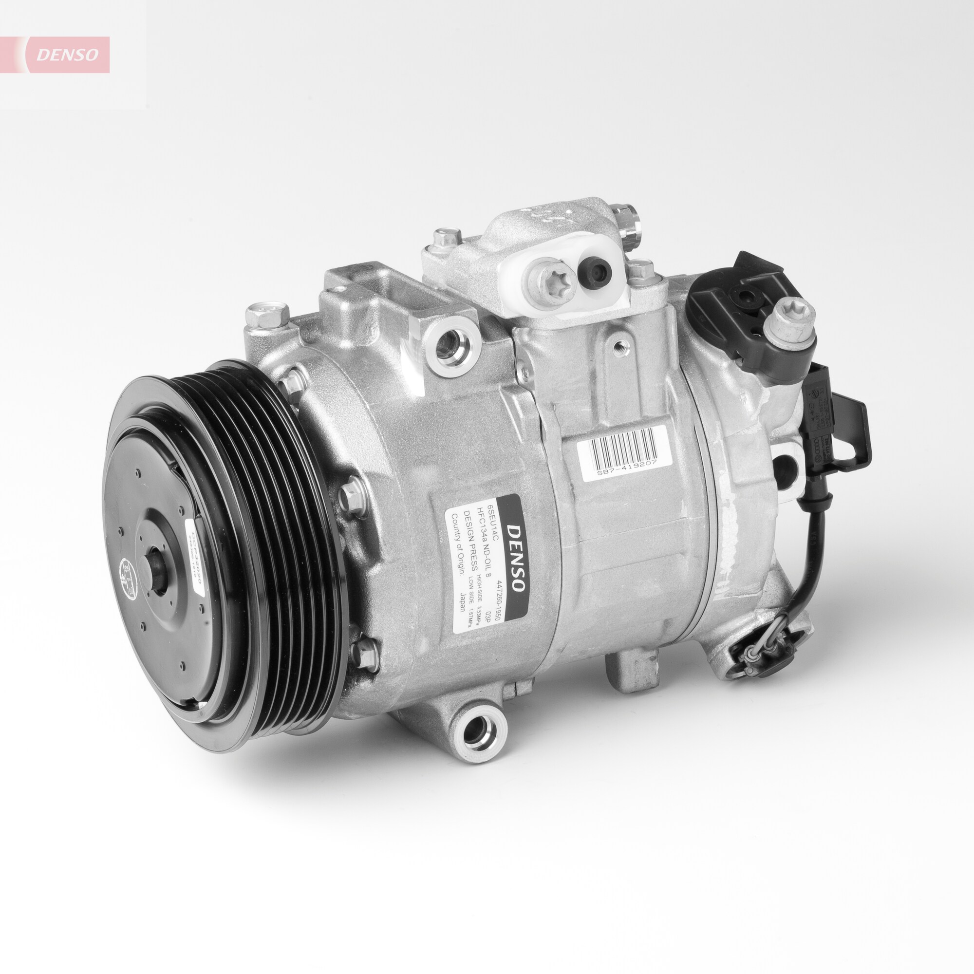 Compressor, air conditioning - DCP32020 DENSO