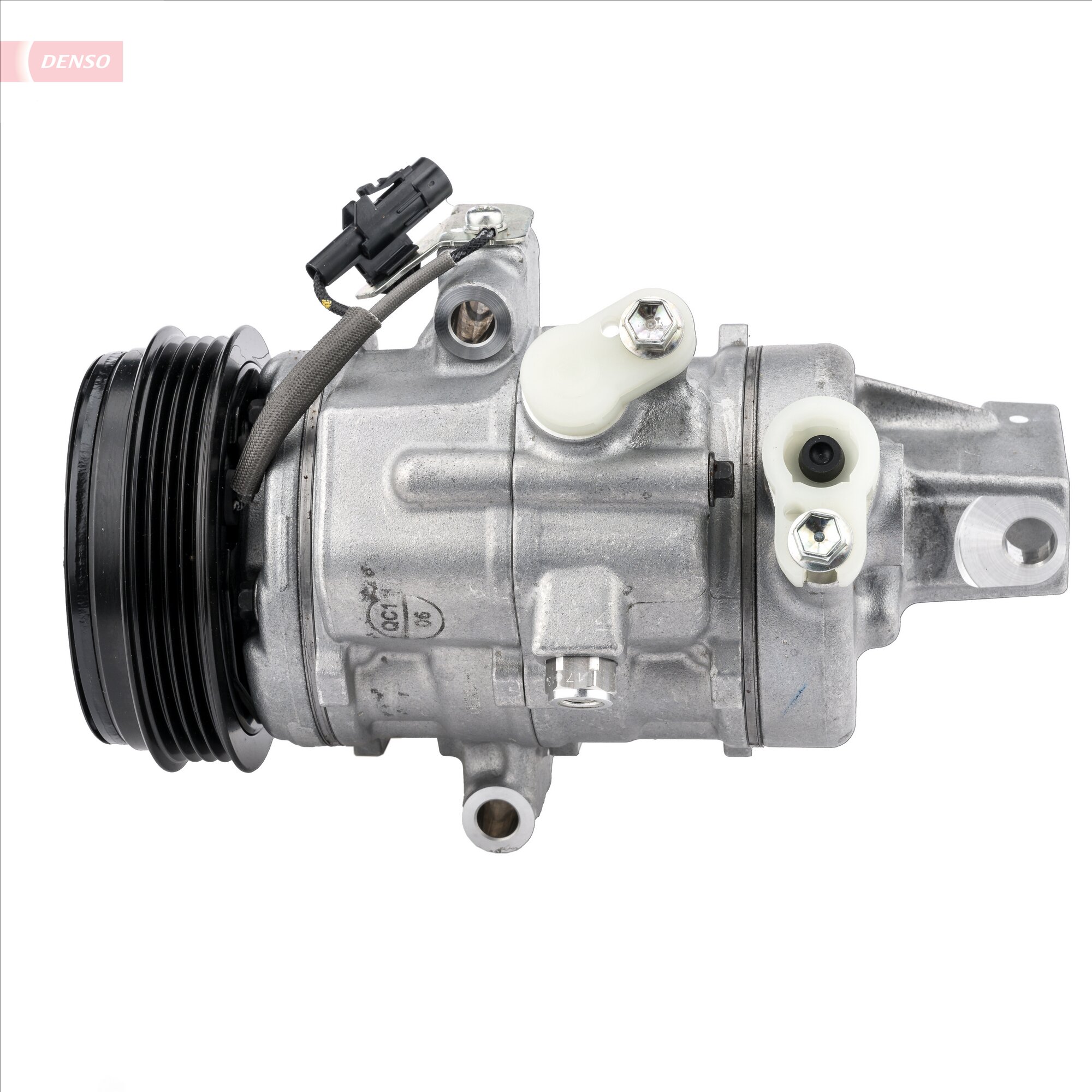 Compressor, air conditioning - DCP47013 DENSO