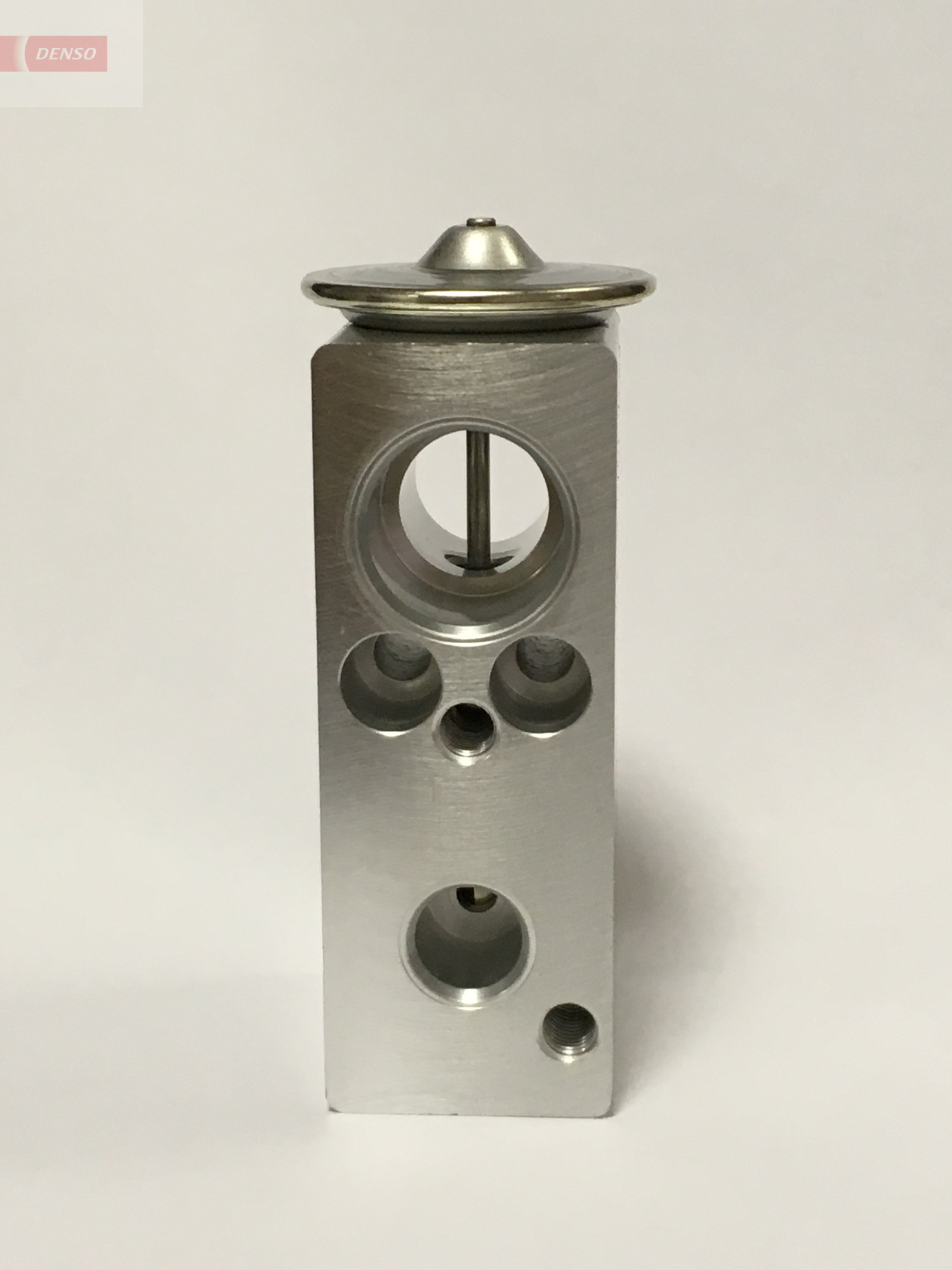 Expansion Valve, air conditioning - DVE37001 DENSO