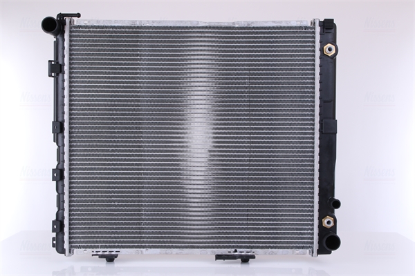 Radiatore, Raffreddamento motore - 62699A NISSENS