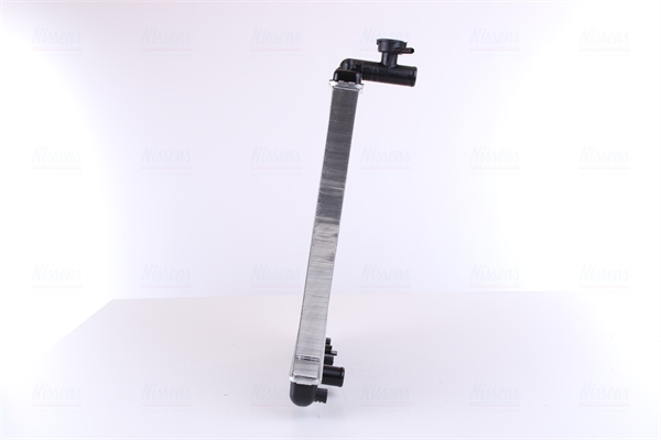 Радиатор, охлаждение двигателя - 63014A NISSENS