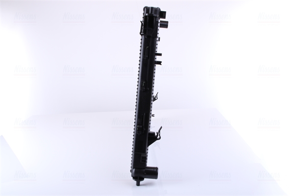 Radiator, engine cooling - 675018 NISSENS