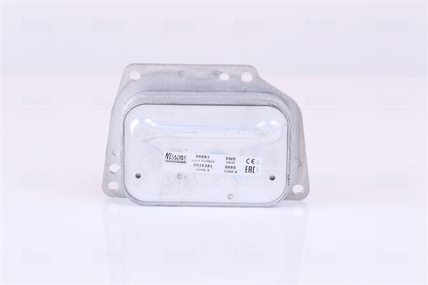 Oil Cooler, engine oil - 90882 NISSENS
