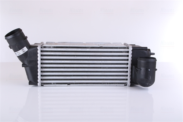 Intercooler, charger - 96515 NISSENS