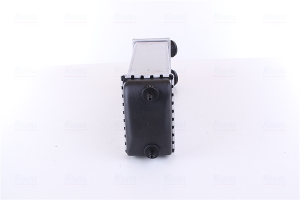 Intercooler, charger - 96594 NISSENS