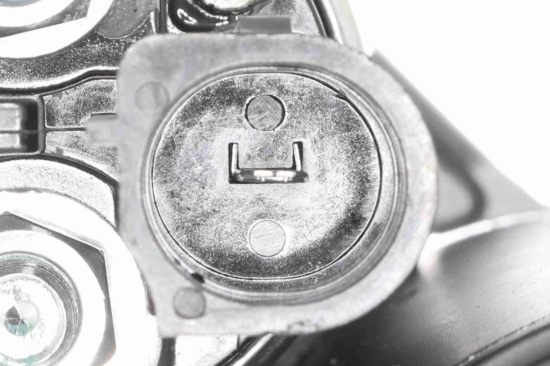 Starter - V10-12-50010 VEMO