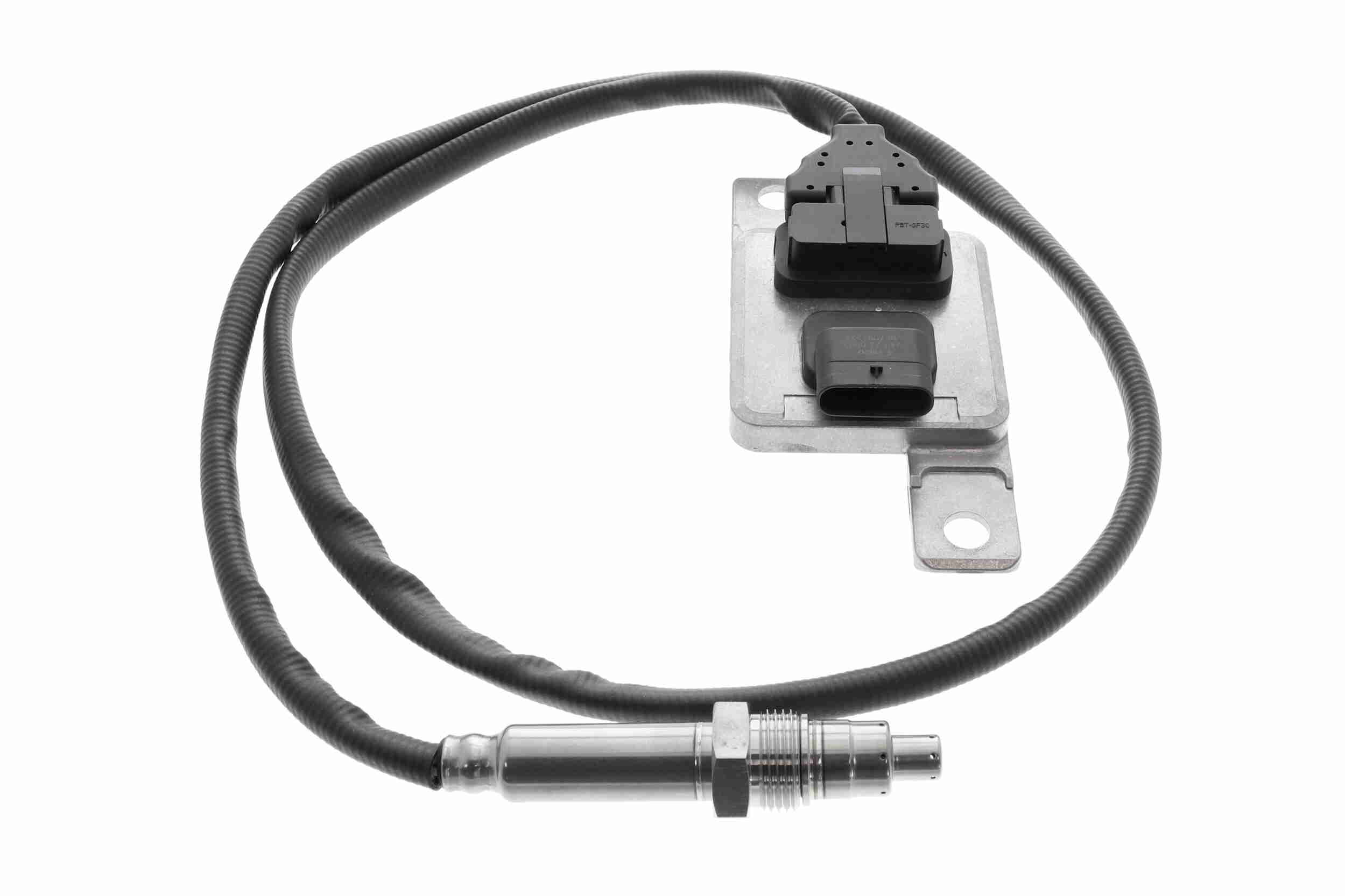 NOx Sensor, urea injection - V10-72-0092 VEMO
