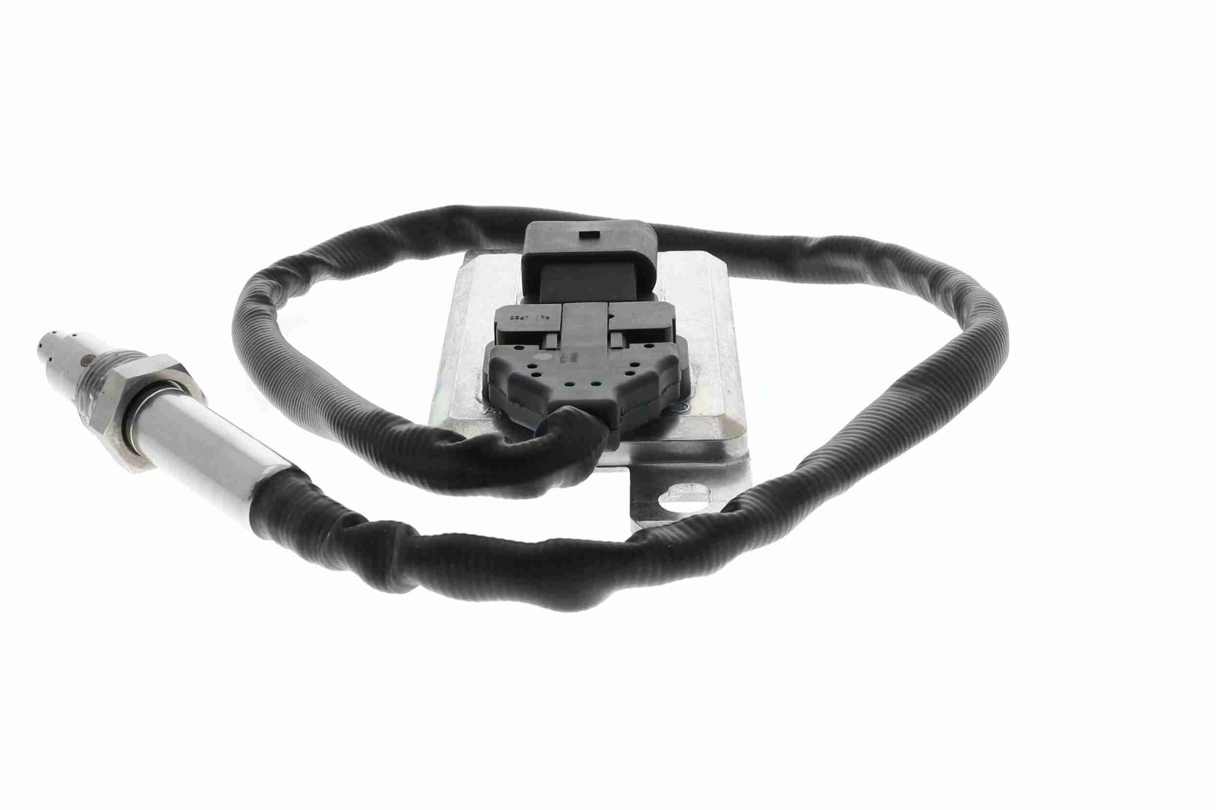 NOx Sensor, urea injection - V10-72-0100 VEMO