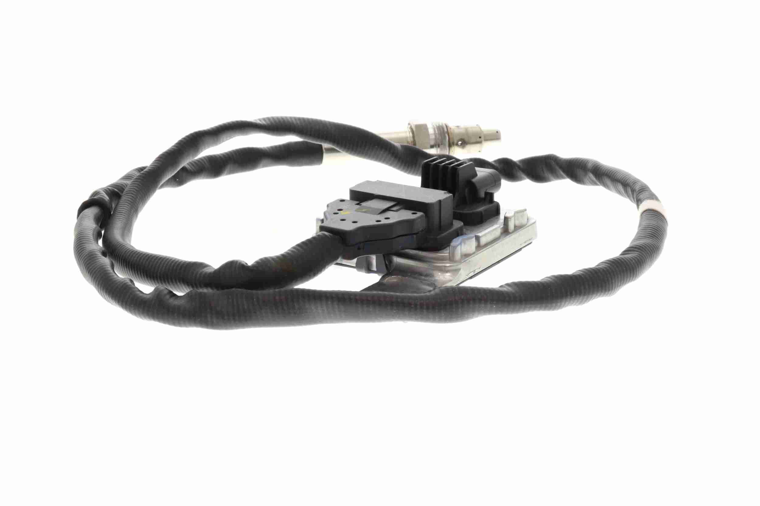 NOx Sensor, urea injection - V10-72-0166 VEMO